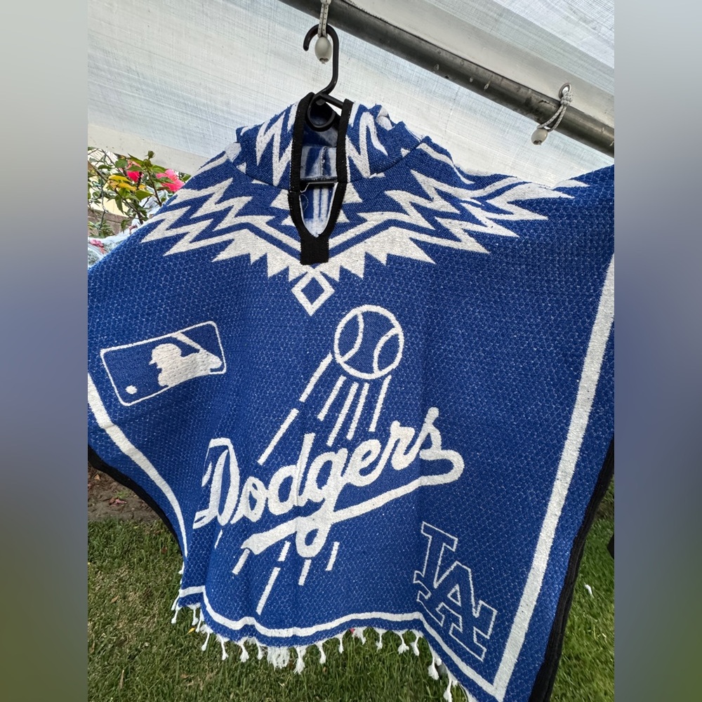 LA Dodgers Hooded Poncho